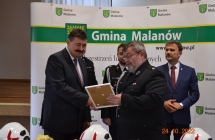 Przekazanie sprzetu dla osp malanow   